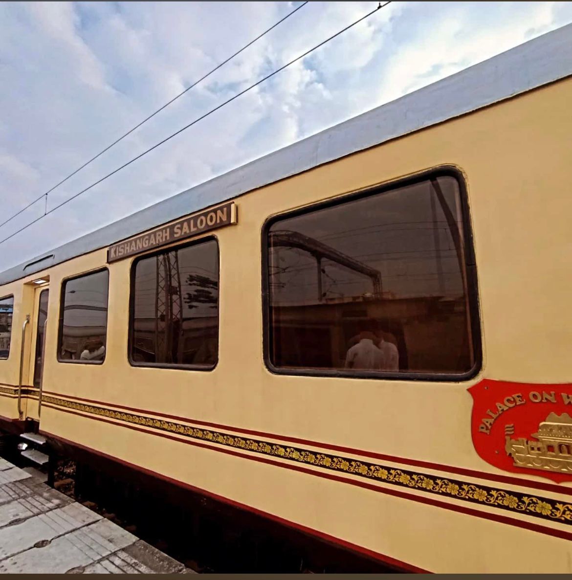 A Ride to Remember While Travelling in Palace on Wheels Train